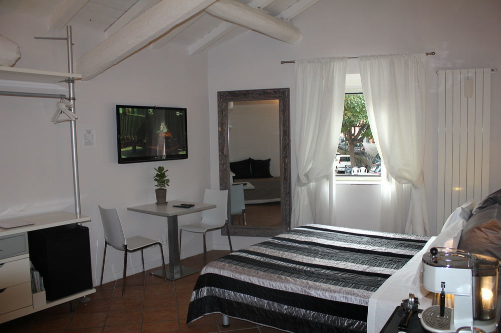 Relais Casa Della Fornarina Hotel Rome Exterior photo